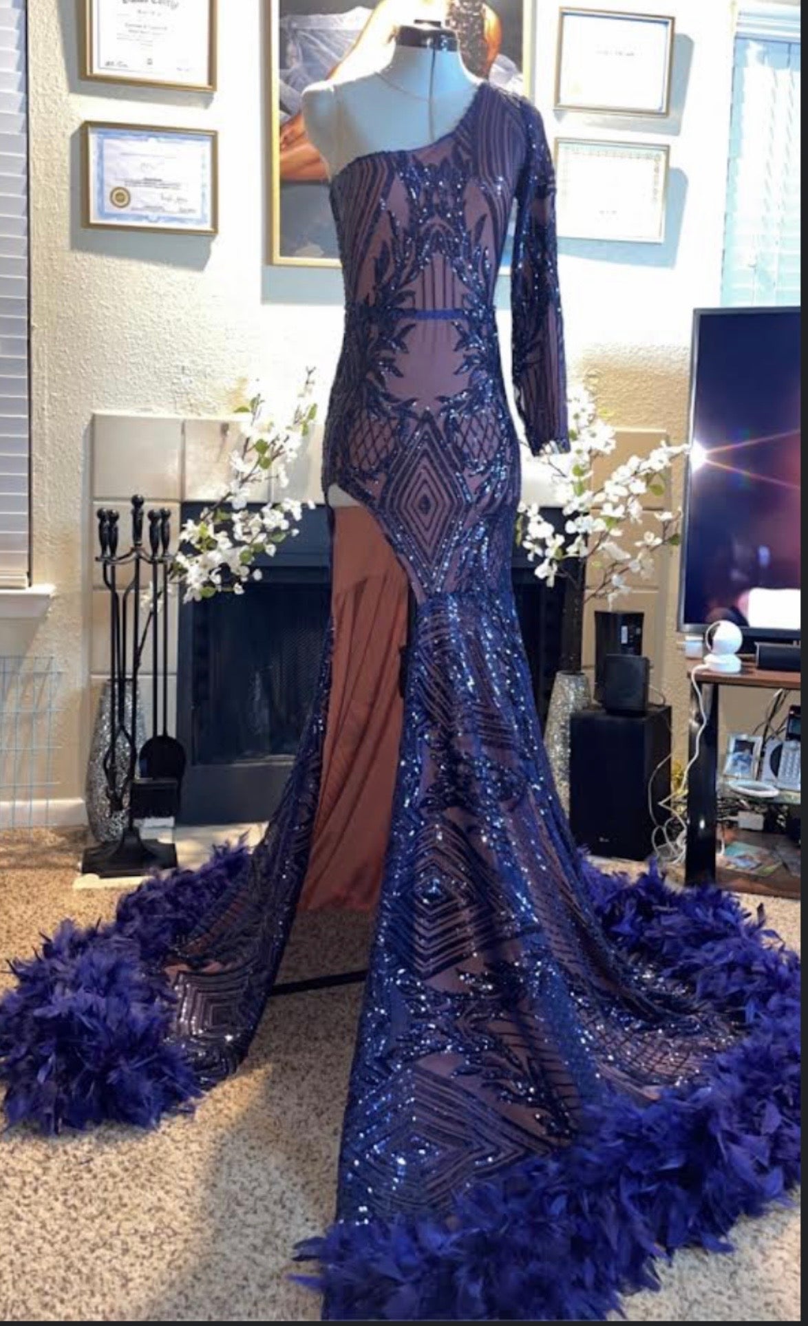 Top Pick 🔥
Midnight Royale Feather Gown