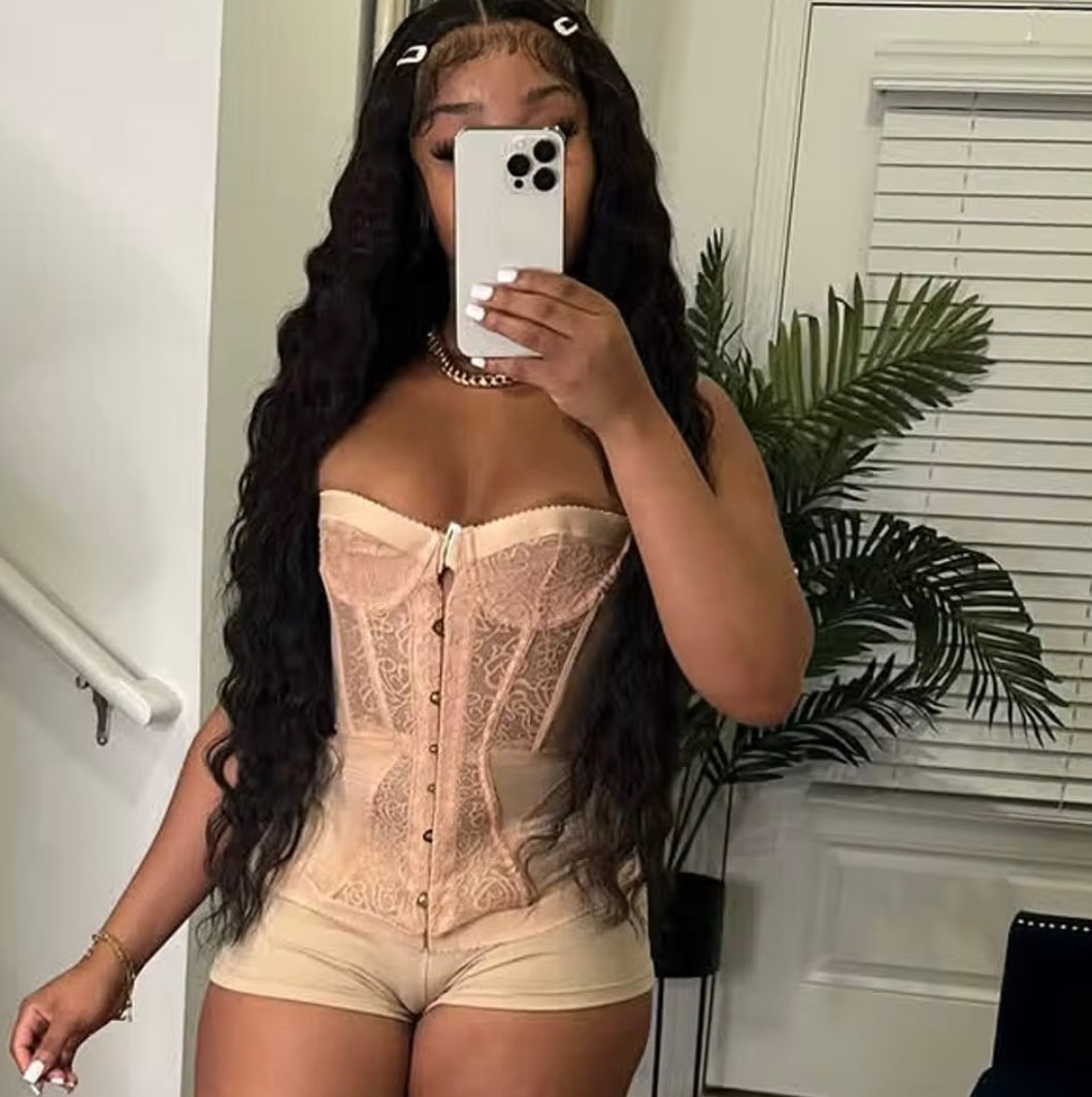 ✨ Chic & Snatched Lace Set ✨