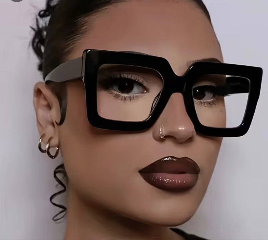🖤 Bold Square Frame Glasses